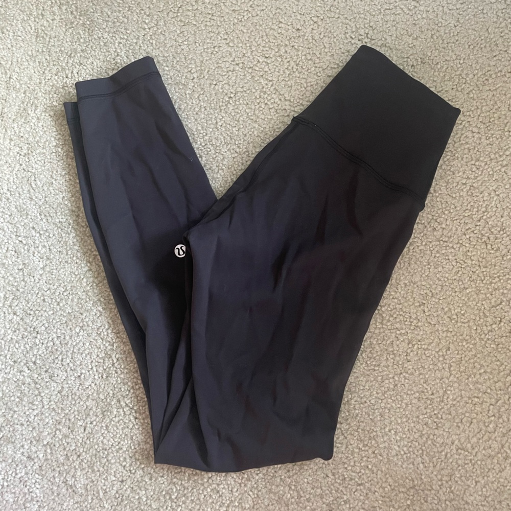 Lululemon Wunder Train Size 4